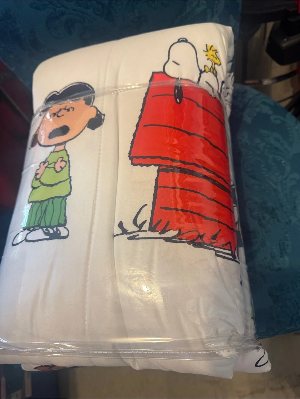 Peanuts Twin Comforter Set - White with Red, Blue, Yellow, Green, Black